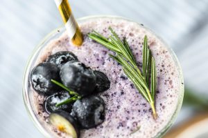 antioxidant-berry-beverage-1229361